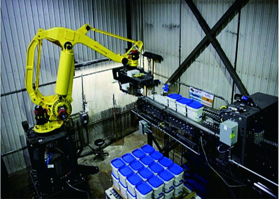 ประเทศจีน หุ่นยนต์แนวนอน / ระบบ Palletizing หุ่นยนต์คอลัมน์เดี่ยวสำหรับบิ๊กแบต / บาร์เรล ผู้ผลิต