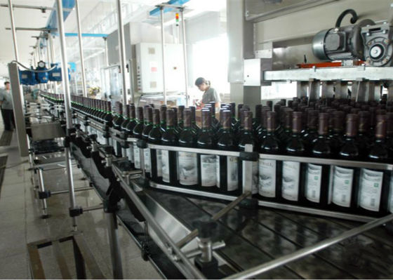 ประเทศจีน สายการผลิตองุ่น / สายการผลิตไวน์แดงการบรรจุหีบห่อแบบอัตโนมัติมีประสิทธิภาพสูง ผู้ผลิต