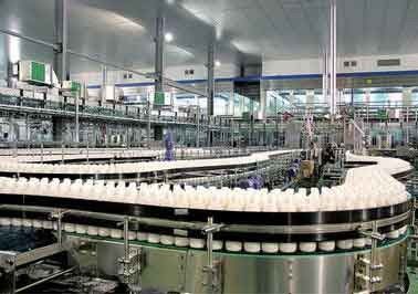ประเทศจีน เครื่องผลิตเครื่องดื่มขวด PET ที่ผลิตนมถั่วลิสง / น้ำผลไม้ป่น ผู้ผลิต